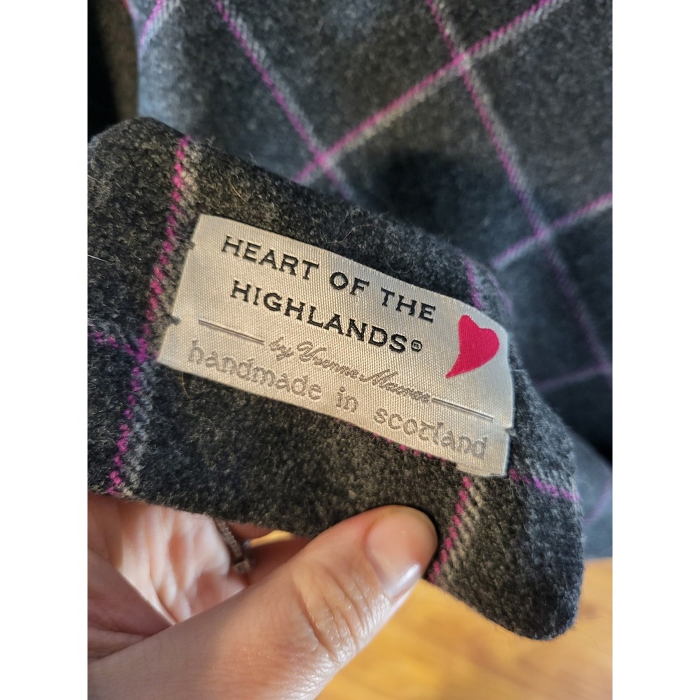 Heart‎ Of The Highlansa Yvonne Macrae Gray Reversible Poncho Wool - Picture 4 of 4